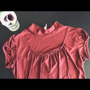 🍄3/$30 Rust-colored Mock-turtleneck Top🍄